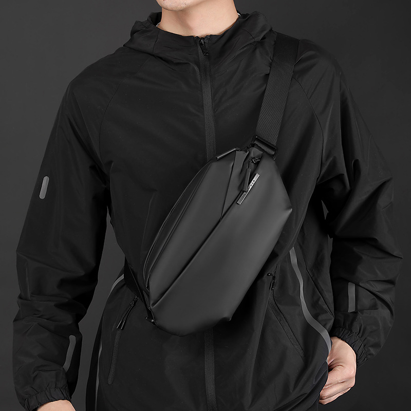 Waterproof Cycling Commute - Lightweight nylon waterproof men's crossbody bag,